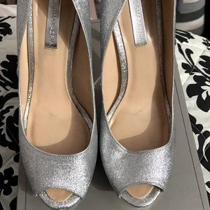 BCBG Max Azria Silver Glitter Platform Heels 10